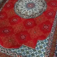 فرش جفت ۶ متری ۷۰۰ شانه لاکی در حد نو