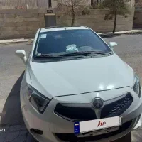 خودروی برلیانس اتومات مدل  آخر۹۶  در اصل ۹۷بی رنگ