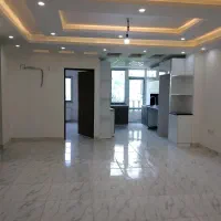 100 متری 2 خواب/کلید نخورده/نزدیک بر اصلی احمدزاده