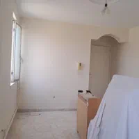 نقاش نقاشی ساختمان پذیرفته میشود