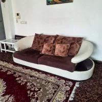 مبل ۷ نفره دست ساز چرم|مبلمان خانگی و میز عسلی|رشت, توشیبا|دیوار