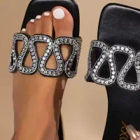 دو عدد صندل و کفش مجلسی|کیف، کفش، کمربند|بهار, |دیوار