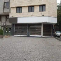 مغازه ۱۲۰ متر تجاری ملکیت و سر قفلی  نبش آذربایجان