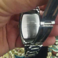 ساعت لاروس اصل ژاپن قدیمی|ساعت|اردبیل, |دیوار