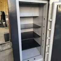 گاوصندوق ۳ تنی برند ملک یزد|فروشگاه و مغازه|شیراز, شاه قلی بیگی|دیوار