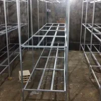 قفسه اهنی و ایرانیت