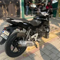 پالس ۲۰۰ مدل ۱۳۹۰