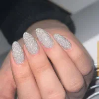 کاشت ناخن