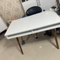 میز و صندلی و‌مبل تک نفره