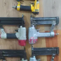 تعدادی میخکوب+ابزار آلات