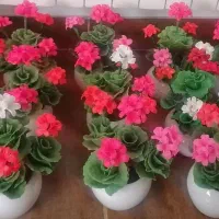 گل شمعدانی مصنوعی با خمیر چینی بسیار زیبا