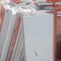 مقداری قفسه فروشگاهی