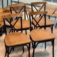صندلی لهستانی چوب و فلز