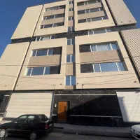 فروش آپارتمان ۱۳۰متری/خ چمران/نوساز‌کلید‌نخورده