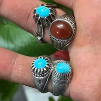 سه عدد فیروزه و یک عدد یمن پشت بسته