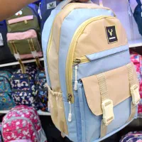 حراجی کیف از۱۰۰ تا ۹۰۰ تومن بابهترین کیفیت ومناسب|کیف، کفش، کمربند|کارون, |دیوار