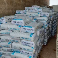 چسبِ کاشی پرسلان