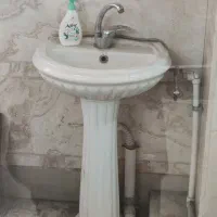 روشویی با پایه