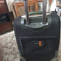 چمدان|کیف، کفش، کمربند|مشهد, کوشش|دیوار