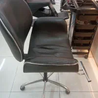 صندلی آرایشگاه سالم وتمیز