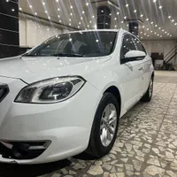 معاملات،برلیانس۳۲۰ و ۳۳۰ پذیرفته میشود