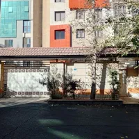 کلنگی ۱۰۰۰ متری نیاوران