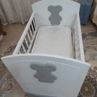 تخت نوزاد مناسب سیسمونی قیمت ۲۰۰۰