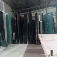 شیشه ساختمان