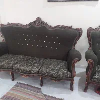 مبل سلطنتی ۹ نفره با میز عسلی و جلو مبلی