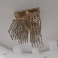 لوستر ۴ شاخه|لوستر و چراغ آویز|رشت, سلیمانداراب|دیوار