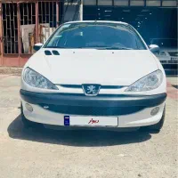 ۲۰۶ صندوق دار v8 موتور بزرگ