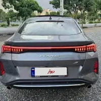 کی‌ام‌سی J7، مدل ۱۴۰۲