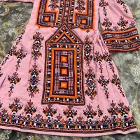 لباس دست دوز