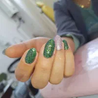 کاشت ناخن برای یلدا|خدمات آرایشگری و زیبایی|باقرشهر, |دیوار