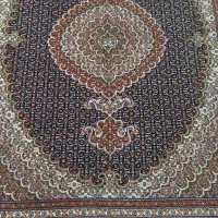 قالیچه دستبافت ماهی رج ۴۰ سرمه ای مرینوس ۶ لا