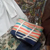 لباس تمیز  و نو دخترانه /زنانه|لباس|رودهن, |دیوار