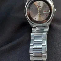 ساعت اورینت|ساعت|فردیس, فردیس|دیوار