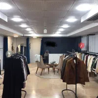 فروش دکور کامل بوتیک فوری|فروشگاه و مغازه|آمل, |دیوار