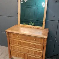 دراور و آینه چوبی