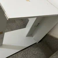 میز ناخن و تحریر