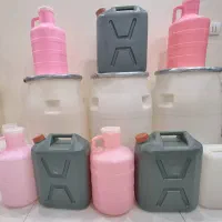 دبه وگالن ۲۰ و۱۷ لیتری موجوده|ظروف نگهدارنده، پلاستیکی، یکبارمصرف|تهران, حکیمیه|دیوار