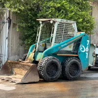 مینی لودر بابکت