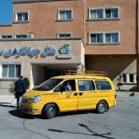فروش یک دستگاه تاکسی ون