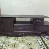 میز زیر تلویزیون