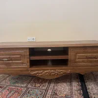 مبل دو نفره و زیر تلویزیونی