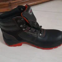 کفش ایمنی. مدل ساتر .کاملا نو