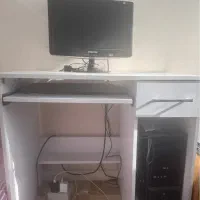 میز کامپیوتر سفید