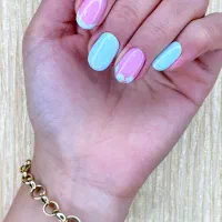 ناخن کار پدیکوریست اصلاح کار اپیلاسیونکار