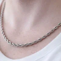 گردنبند طنابی مارپیچ
