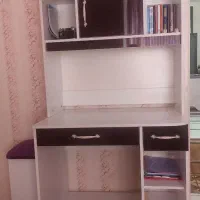 میز تحریر و رایانه